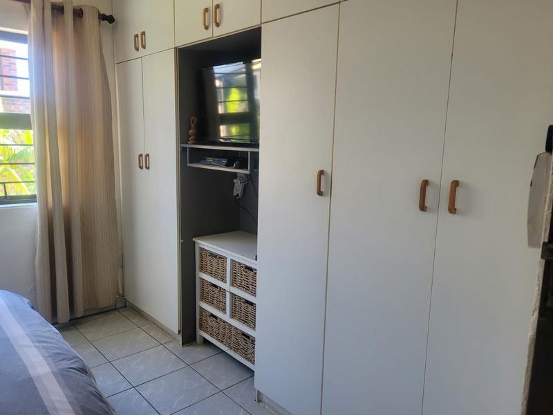 4 Bedroom Property for Sale in Kleinbaai Western Cape